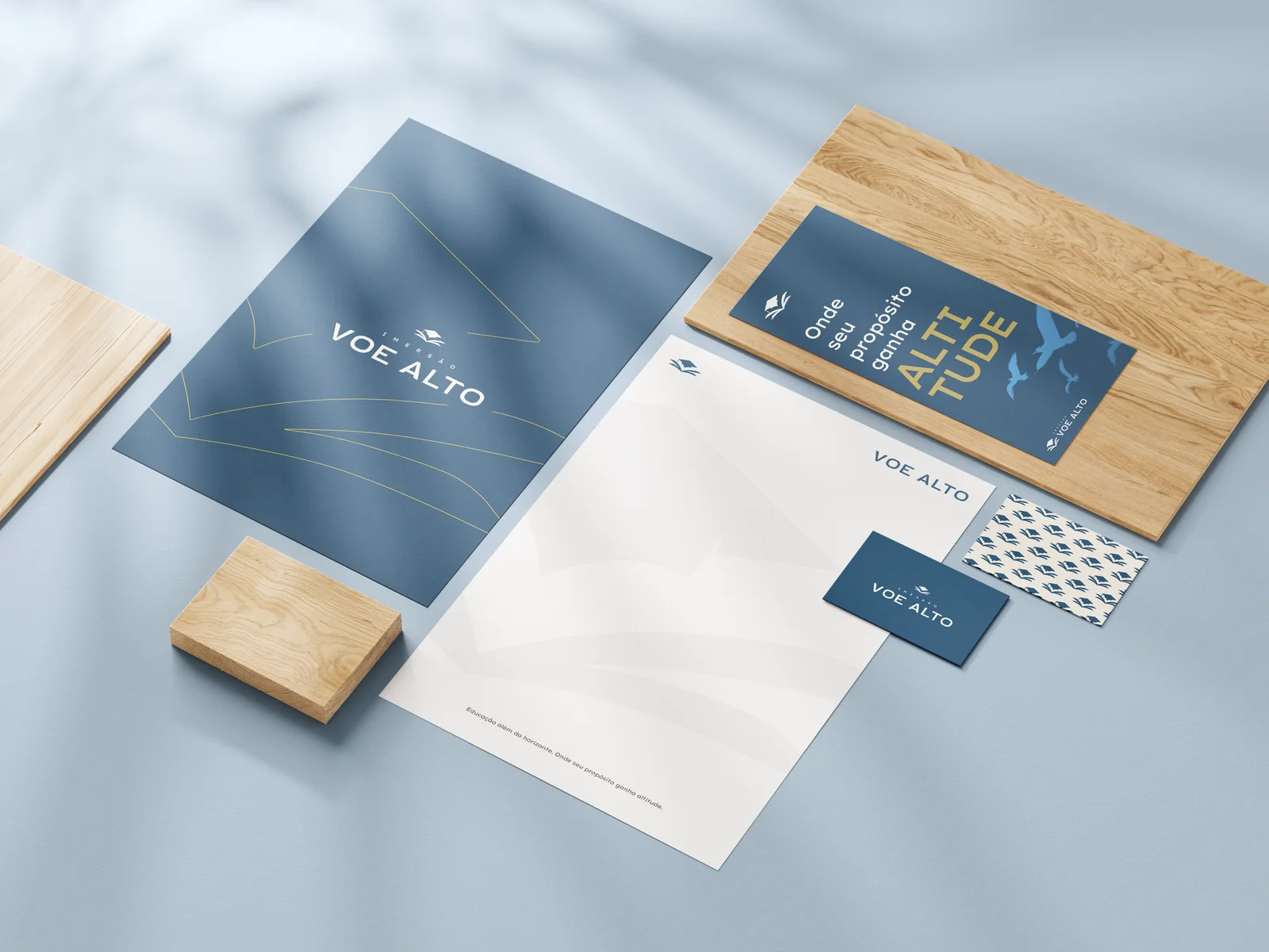 Papelaria institucional — folder, papel timbrado e cartão